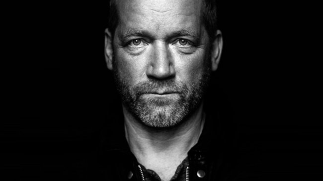 Zbývá posledních pár vstupenek na koncert Davida Kollera! Neváhejte!