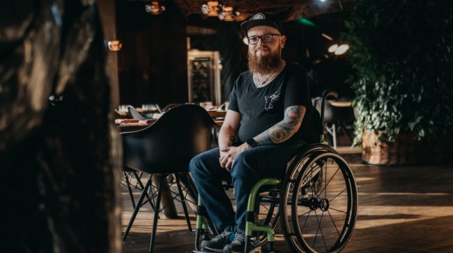 Cestování bez bariér: Tomáš Helísek putuje po republice a fotí naše skvosty