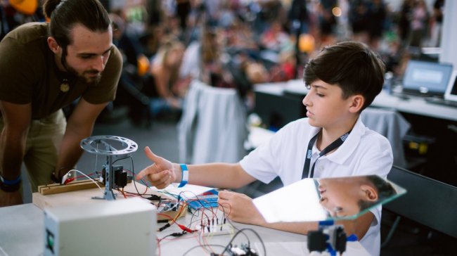 Pevnost Poznání bude hostit světový festival kutilů, inovátorů a vynálezců