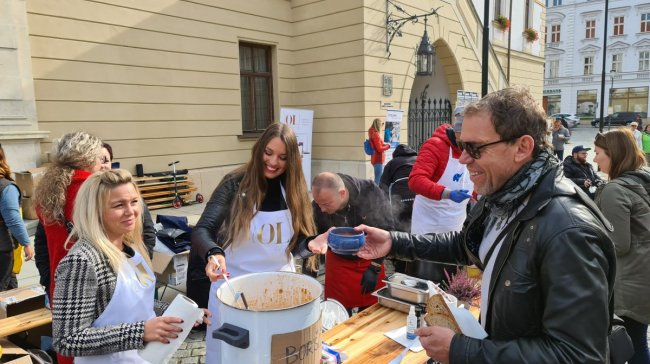 Den lidí bez domova se vydařil! Na dobrou věc jste přispěli téměř padesát tisíc korun