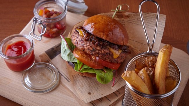 Unikátní multikulturní prostor: vegetariánská restaurace a centrum kultury v jednom