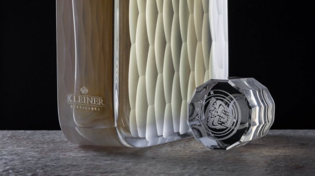 Ke speciálnímu vozu patří speciální dárek!