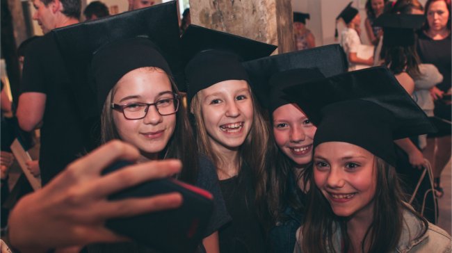 Hurá na univerzitu! Že je vašim dětem teprve mezi 8 a 12? Nevadí!